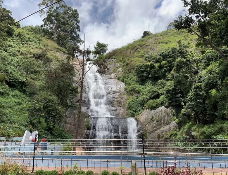 Beautiful Cascade Falls near Zacs Valley Resort