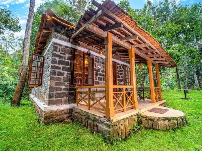 One Bedroom Streamside Suite with Balcony photo 5