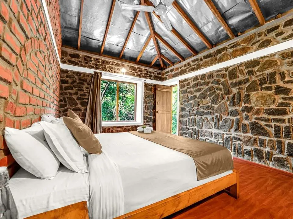 One Bedroom Streamside Suite with Balcony