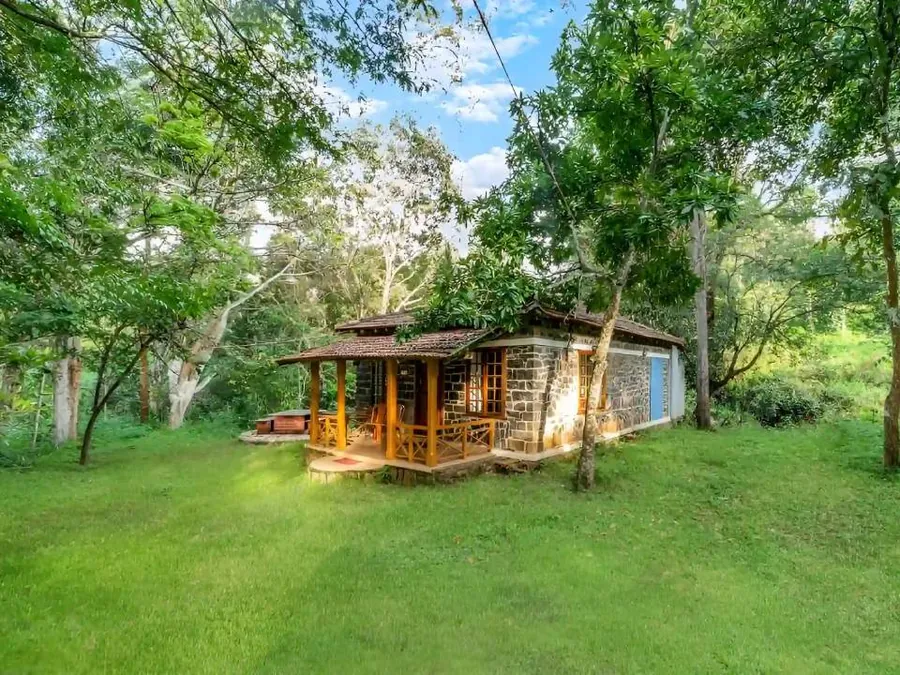 One Bedroom Garden View Suite with Balcony